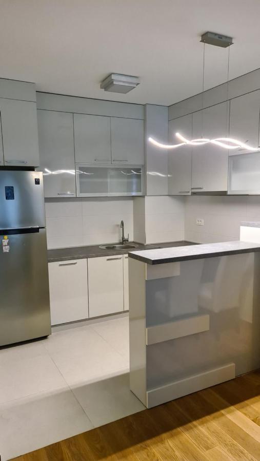 Apartment West 65