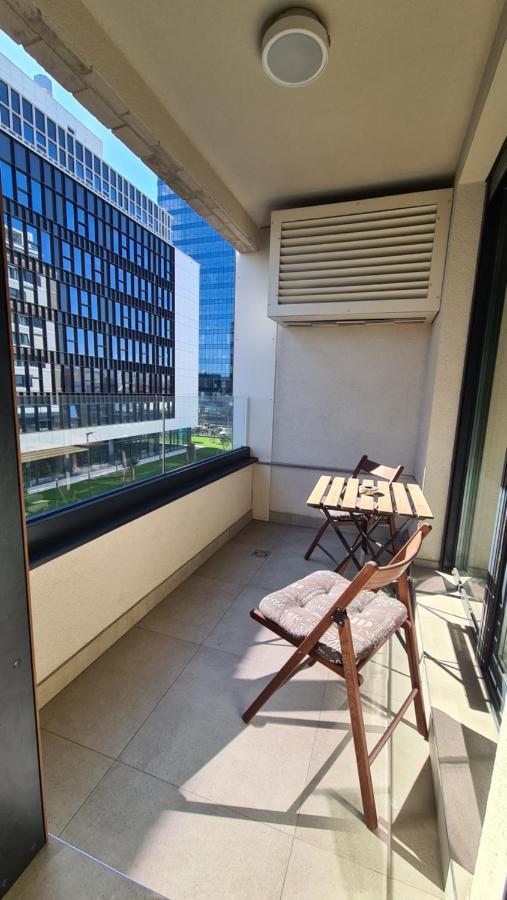 Apartment West 65 *